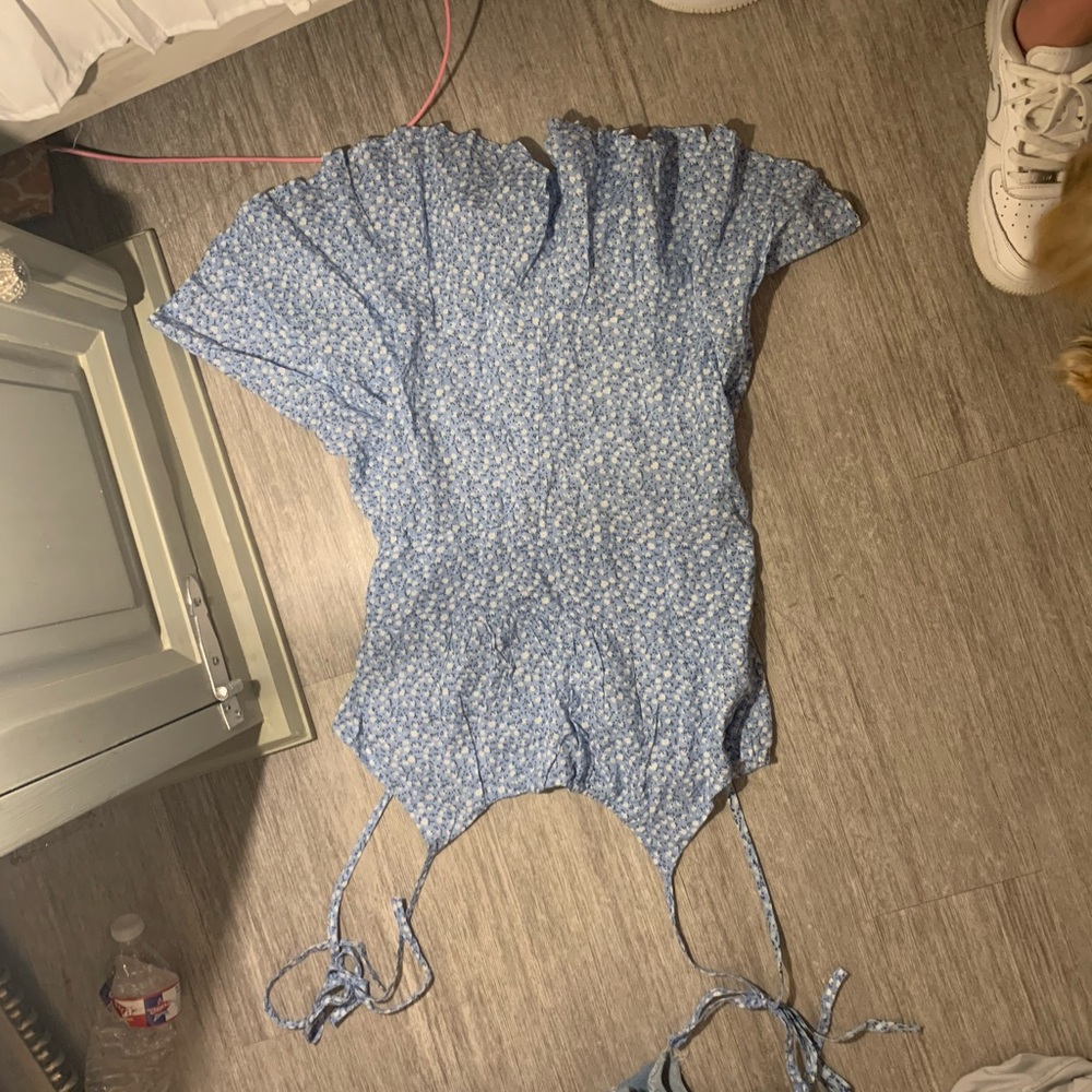 Simple light blue flower romper